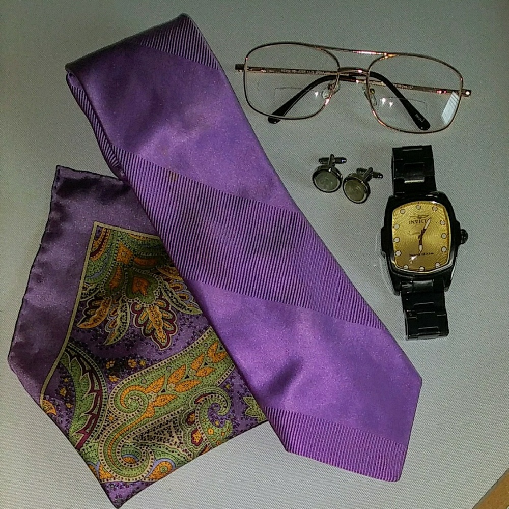 Men's Silk Tie & Handkerchief Ensemble